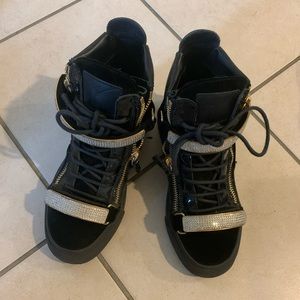 ✨Giuseppe Zanotti High Top Sneaker✨